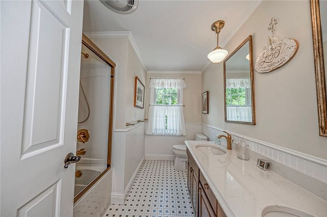 310 Wildberry Rd, Fox Chapel, PA 15238