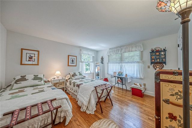 310 Wildberry Rd, Fox Chapel, PA 15238
