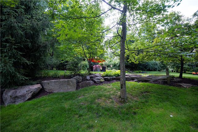 310 Wildberry Rd, Fox Chapel, PA 15238