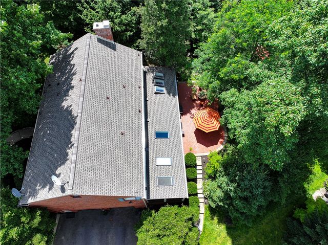 310 Wildberry Rd, Fox Chapel, PA 15238