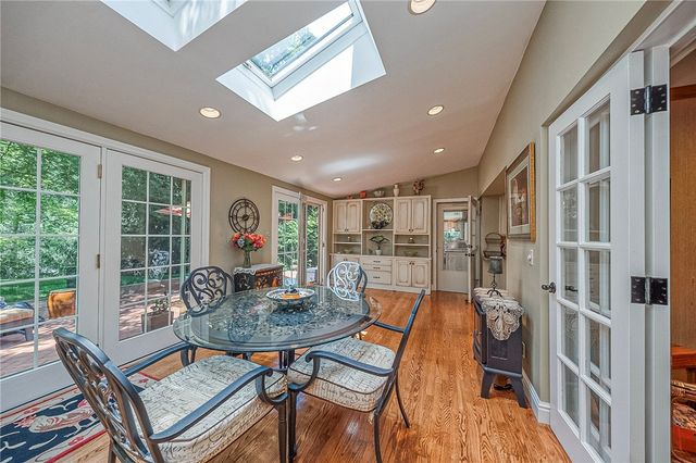 310 Wildberry Rd, Fox Chapel, PA 15238