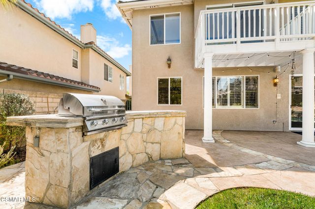3887 Foxdale Court, Newbury Park, CA 91320