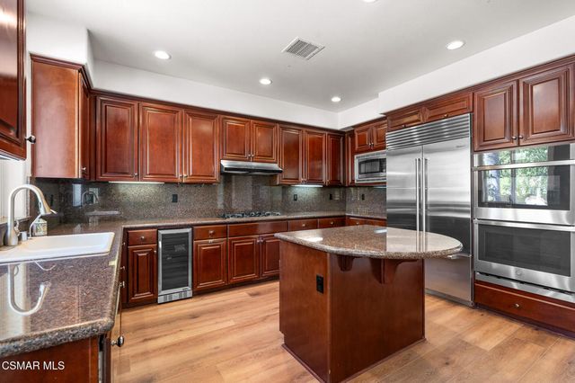 3887 Foxdale Court, Newbury Park, CA 91320