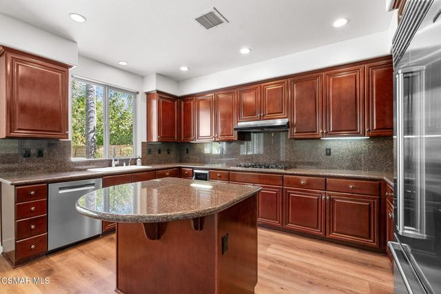 3887 Foxdale Court, Newbury Park, CA 91320