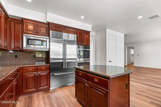 3887 Foxdale Court, Newbury Park, CA 91320