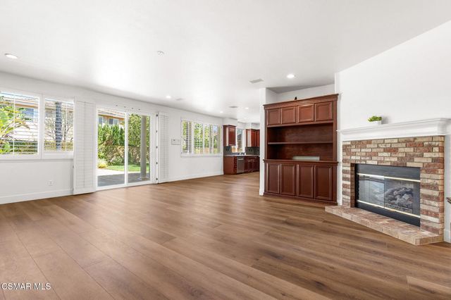 3887 Foxdale Court, Newbury Park, CA 91320