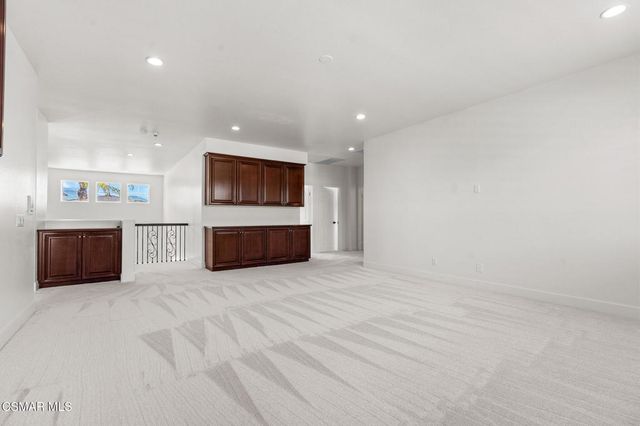 3887 Foxdale Court, Newbury Park, CA 91320