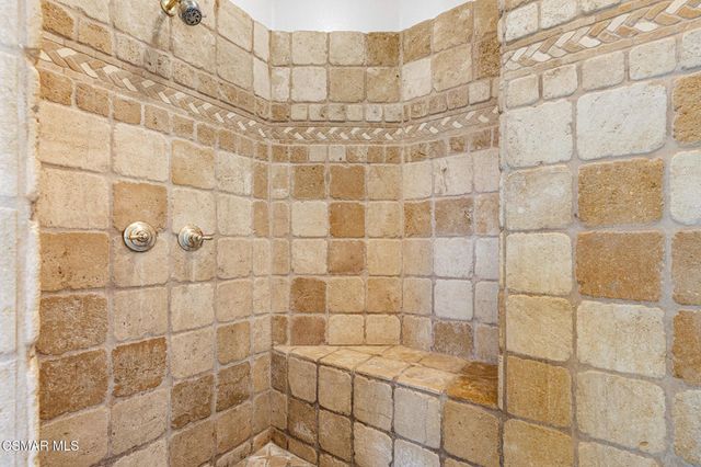 3887 Foxdale Court, Newbury Park, CA 91320