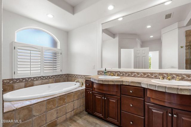 3887 Foxdale Court, Newbury Park, CA 91320