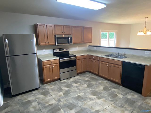208 Whitestone Drive, Huntsville, AL 35810