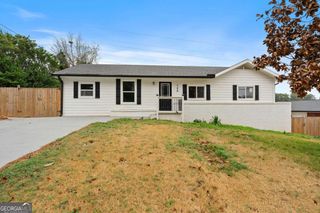 766 Longleaf Drive, Forest Park, GA 30297