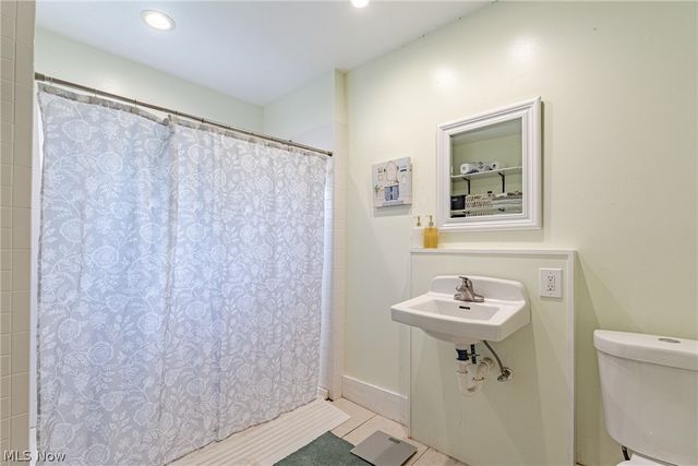 132 E 156th Street, Cleveland, OH 44110