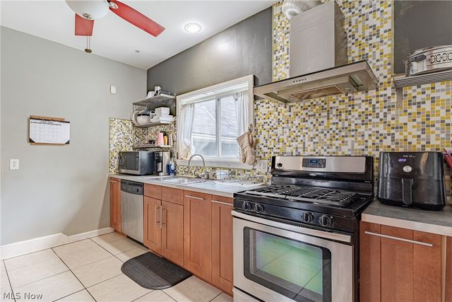 132 E 156th Street, Cleveland, OH 44110