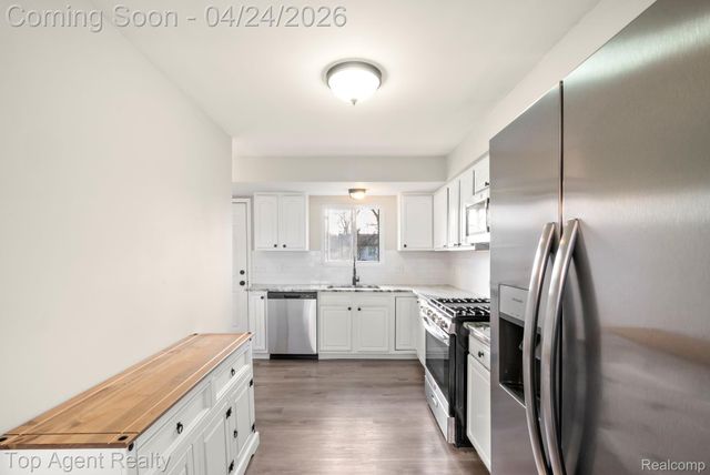 46059 Huling Street, Shelby Charter Township, MI 48317