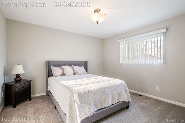 46059 Huling Street, Shelby Charter Township, MI 48317