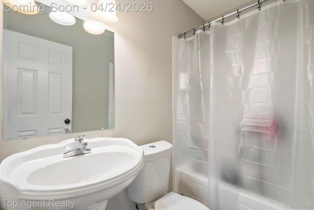 46059 Huling Street, Shelby Charter Township, MI 48317