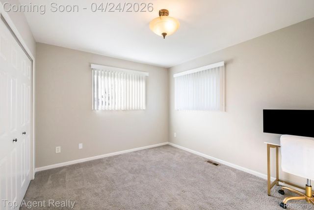 46059 Huling Street, Shelby Charter Township, MI 48317