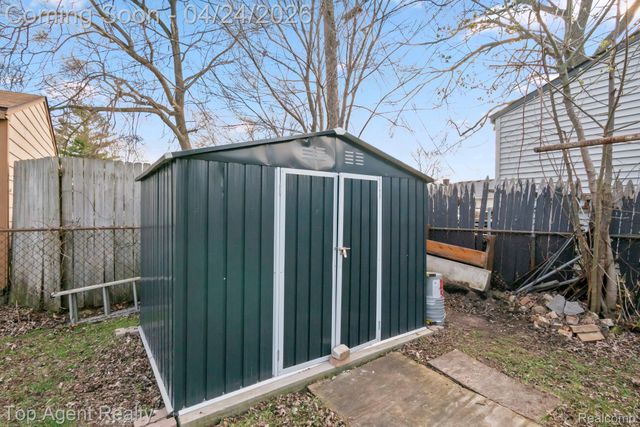 46059 Huling Street, Shelby Charter Township, MI 48317