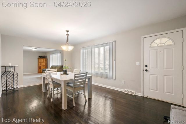 46059 Huling Street, Shelby Charter Township, MI 48317