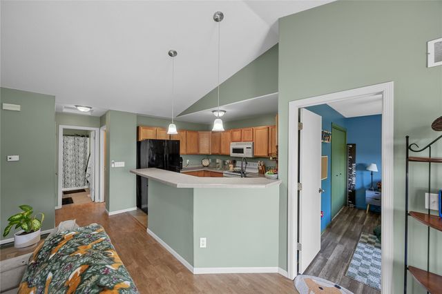 40 Cattail Lane, North Liberty, IA 52317