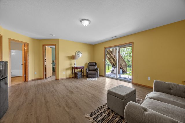 40 Cattail Lane, North Liberty, IA 52317