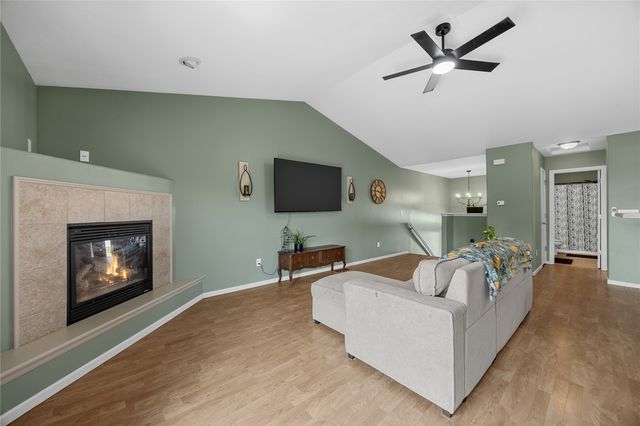 40 Cattail Lane, North Liberty, IA 52317