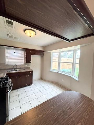 1423 Kappa Street, Pasadena, TX 77504
