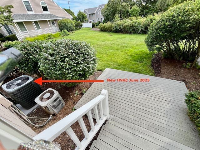 10 Sloop Ln 87, Quincy, MA 02171