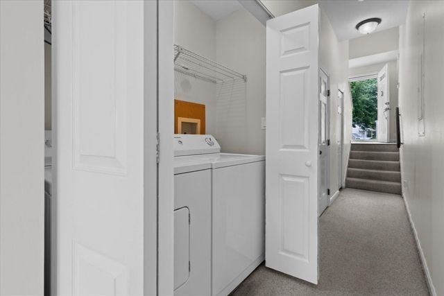 10 Sloop Ln 87, Quincy, MA 02171