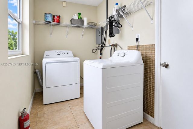 7303 NW 59th Street, Tamarac, FL 33321