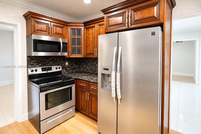 7303 NW 59th Street, Tamarac, FL 33321