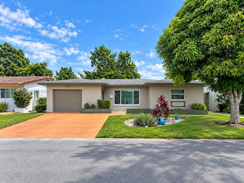 7303 NW 59th Street, Tamarac, FL 33321