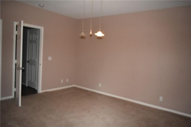 3800 Richmond Drive, Leavenworth, KS 66048