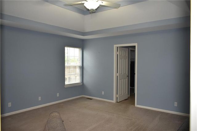 3800 Richmond Drive, Leavenworth, KS 66048