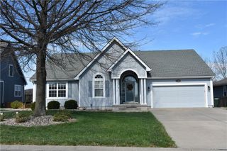 3800 Richmond Drive, Leavenworth, KS 66048
