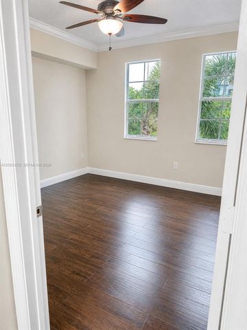 533 NE 3rd Avenue 320, Fort Lauderdale, FL 33301