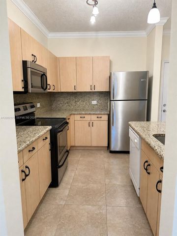 533 NE 3rd Avenue 320, Fort Lauderdale, FL 33301
