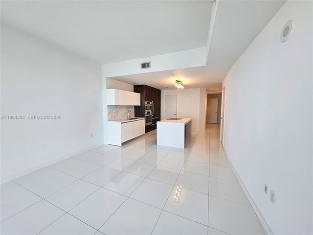 851 NE 1st Ave 4000, Miami, FL 33132