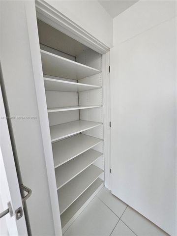 851 NE 1st Ave 4000, Miami, FL 33132