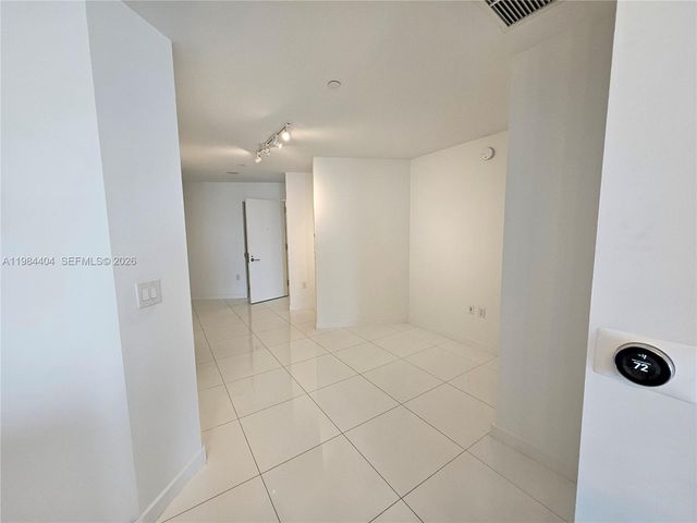 851 NE 1st Ave 4000, Miami, FL 33132