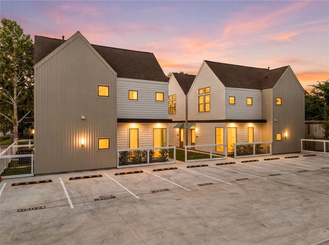 7432 Tremper Street, Houston, TX 77020