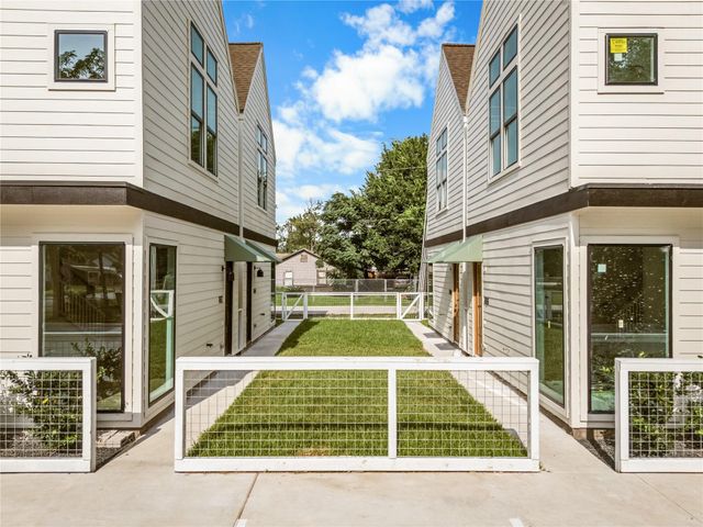 7432 Tremper Street, Houston, TX 77020