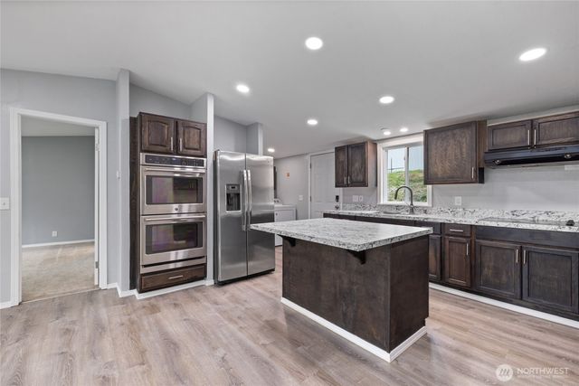 28602 75th Avenue S, Roy, WA 98580