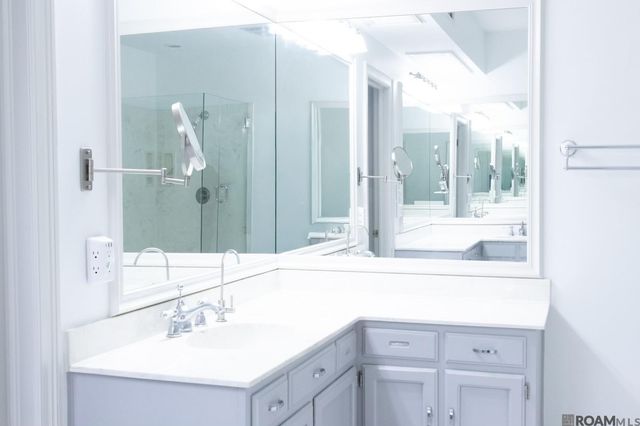 6033 Harness Rd, Baton Rouge, LA 70817