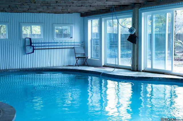 6033 Harness Rd, Baton Rouge, LA 70817