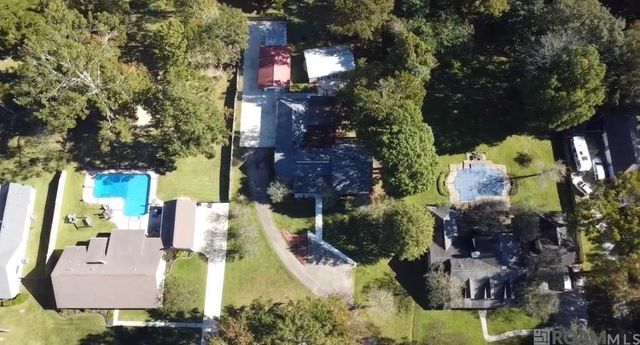 6033 Harness Rd, Baton Rouge, LA 70817