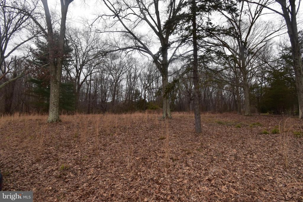 901 MCELWEE RD, Moorestown, NJ 08057