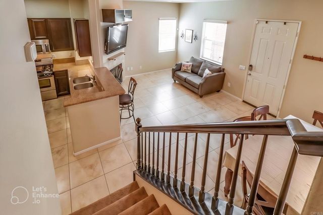 1566 Calle De La Flor 2, Chula Vista, CA 91913