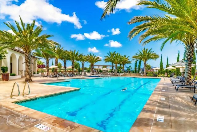 1566 Calle De La Flor 2, Chula Vista, CA 91913