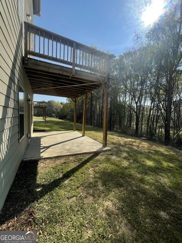 393 Strawberry Walk, Loganville, GA 30052